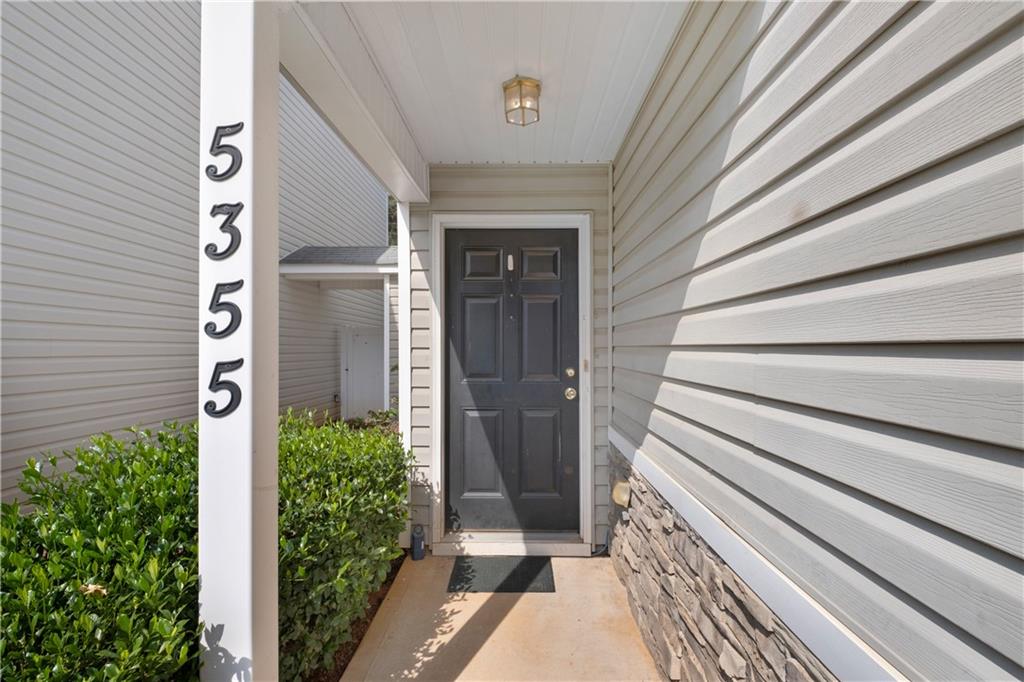 5355 MOUNTAIN TOP Place