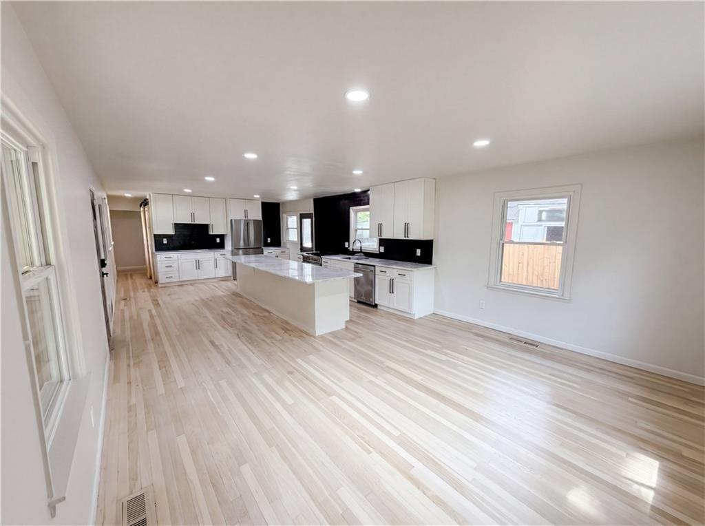 3807 Greenhill Drive