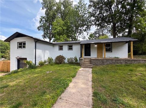 Homes For Sale - 3807 Greenhill Drive<br/> Dekalb County, Atlanta, GA 30341