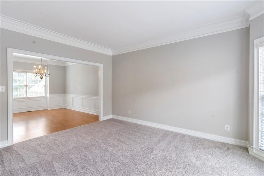 4141 Hughes Lea