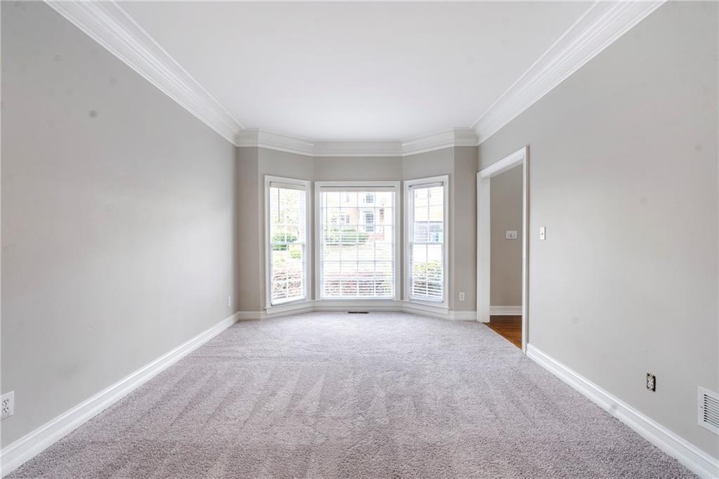 4141 Hughes Lea