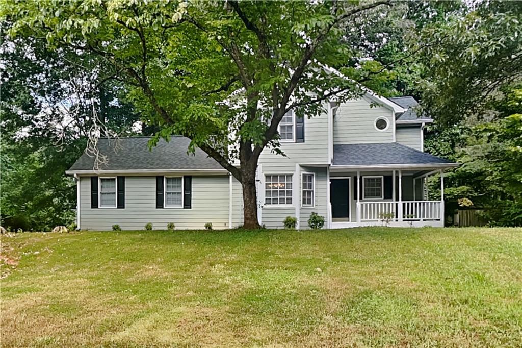 Charming 3 bed, 2.5 bath,1,768 sqft home in Marietta! Open kitchen concept with updated counters and a spacious living room. Primary suite with attached bathroom. Spacious backyard, great for gatherings! Pets accepted on a case by case basis. Additional admin fees apply. The Fireplace is decorative. Schedule your showing today! This home is as-is.
LEASE TERM:1-2 years
This home may be located within a Homeowners Association (HOA) community. If so, residents will be responsible for adhering to all HOA rules and regulations. Please contact your agent or landlord's agent for more information.
DISCLAIMER: Cobb County has certain restrictions on the number and relationship of occupants living in single family homes. All prospective tenants represent that they have reviewed, understand and shall comply with such restrictions.