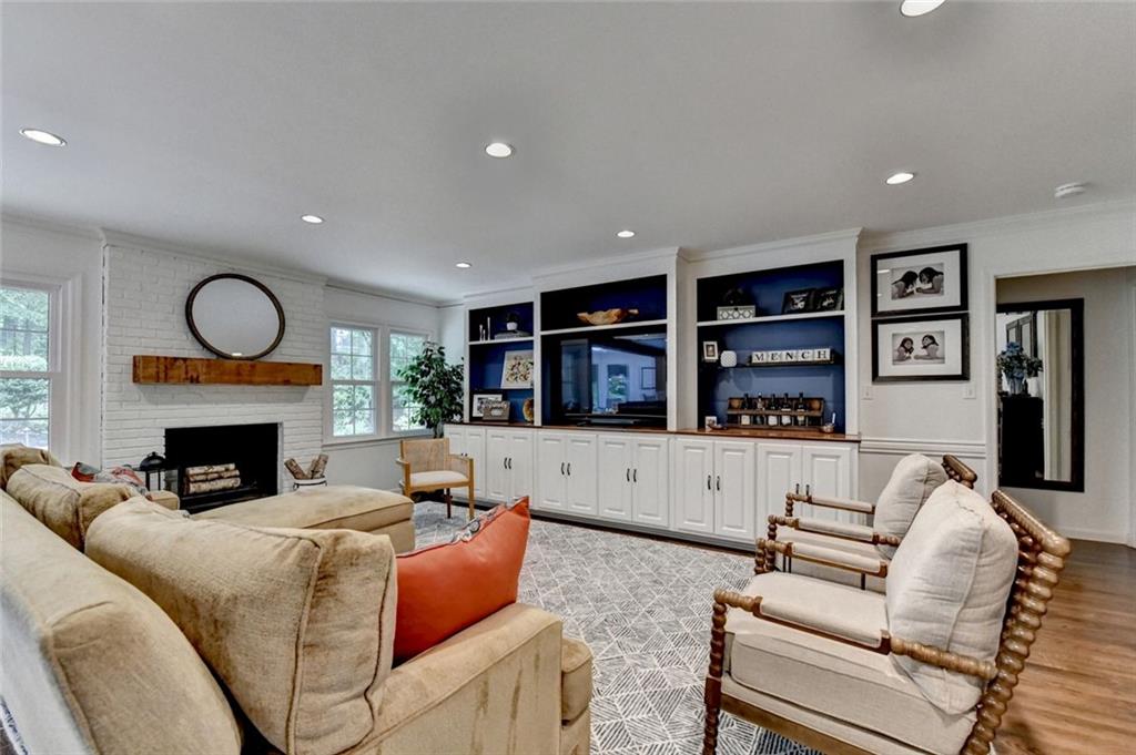 5105 Vernon Oaks Drive
