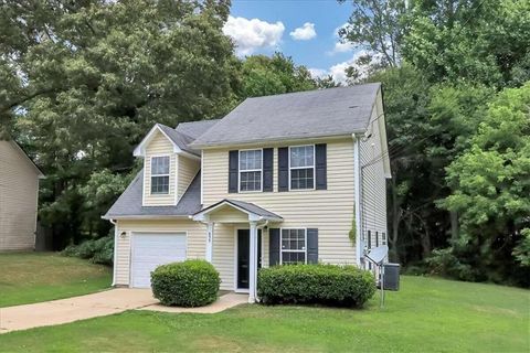 A home in South Fulton