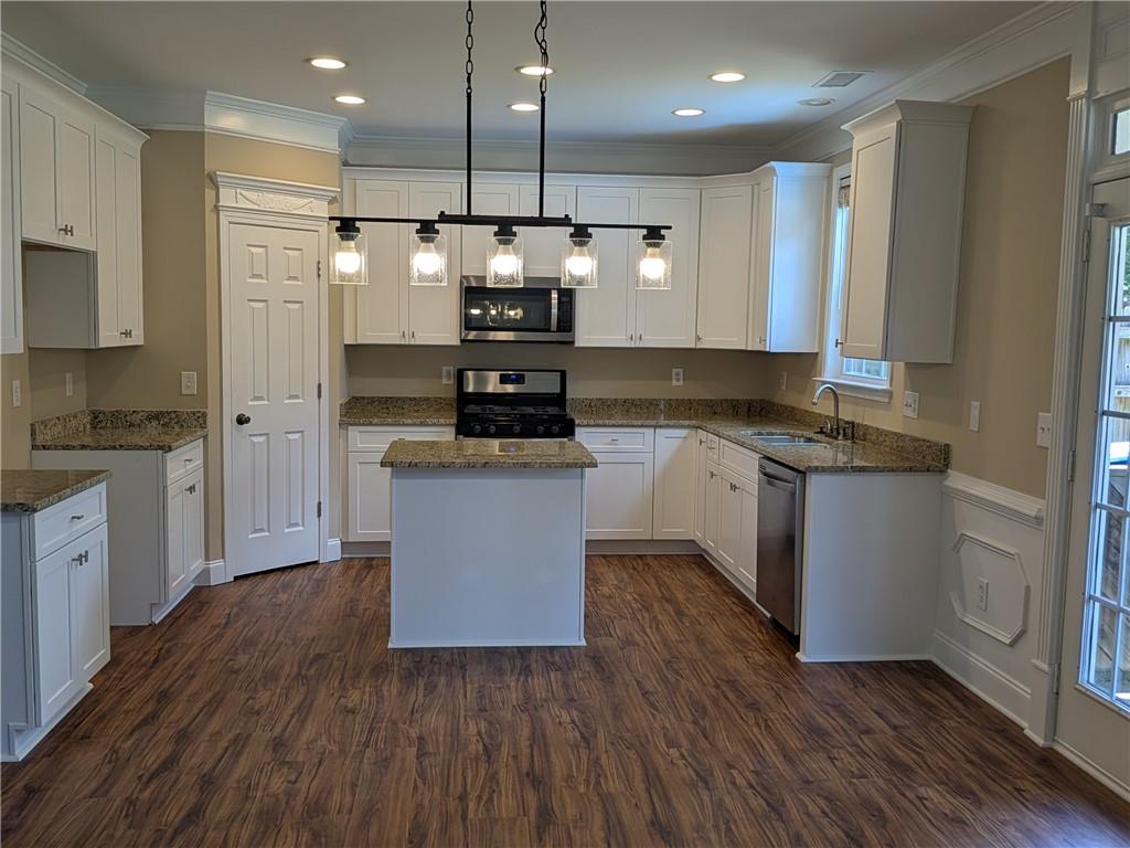 735 Briarhurst Court