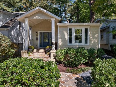 Photo of 918 Highland View NE, Atlanta, GA 30306 (MLS # 7661311)