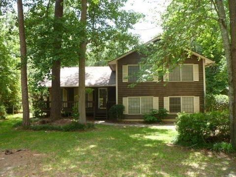 Homes For Sale - 1950 Morris Drive<br/> Riverdale, GA 30296