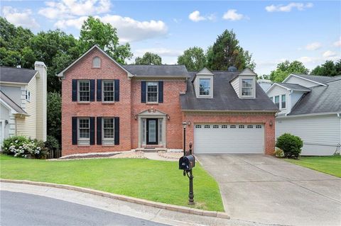 Homes For Sale - 50 Parkside Circle<br/> Cobb County, Marietta, GA 30068