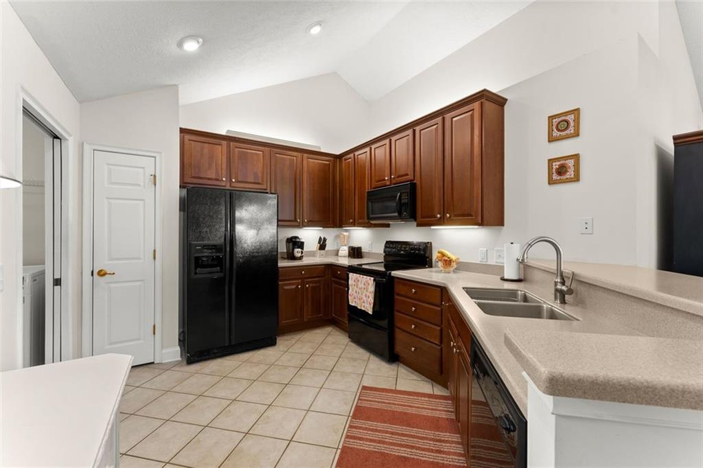 938 Burnt Hickory Circle, Marietta, Georgia image 14