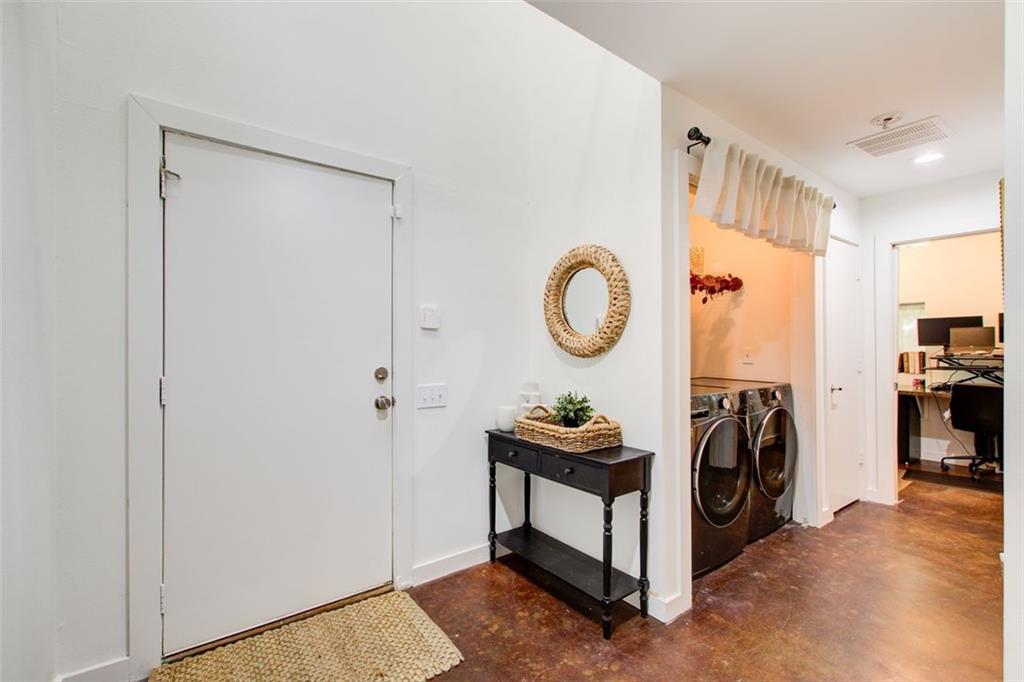 241 Maynard Terrace SE 7