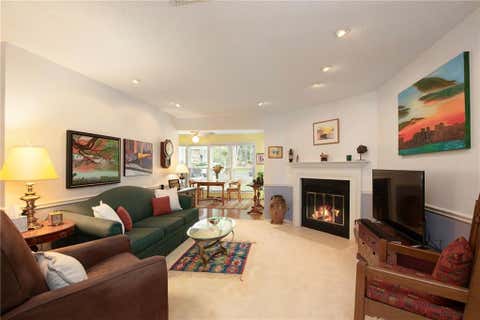Condo For Sale - 1109 Canyon Point Circle<br/> Roswell, GA 30076