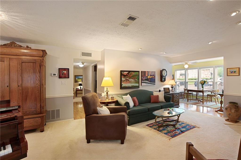 1109 Canyon Point Circle