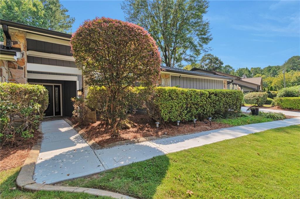 3086 Qualridge Court
