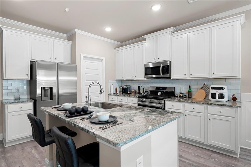 213 Yellowwood Way