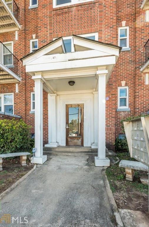 373 Moreland Avenue NE 206