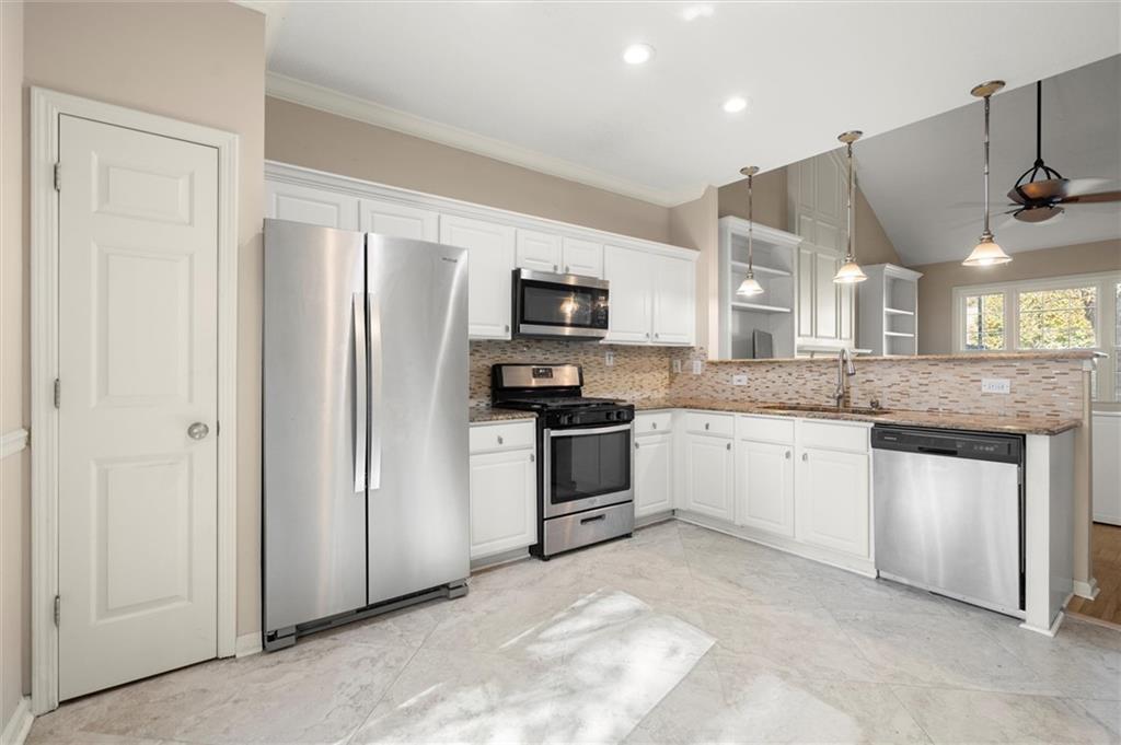 The Regency at Cambridge - Residential