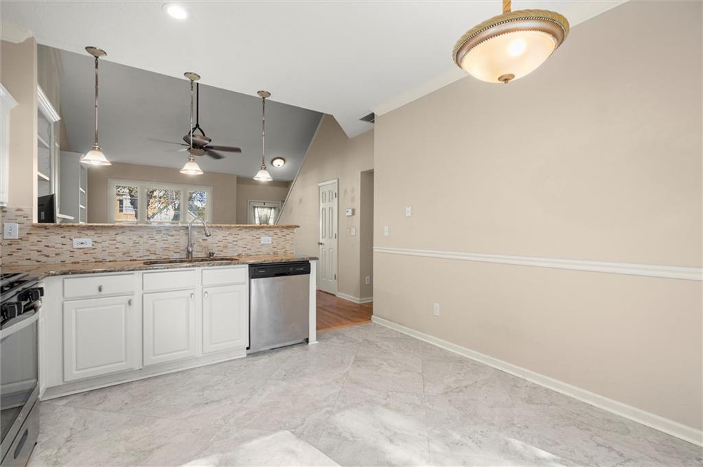 The Regency at Cambridge - Residential