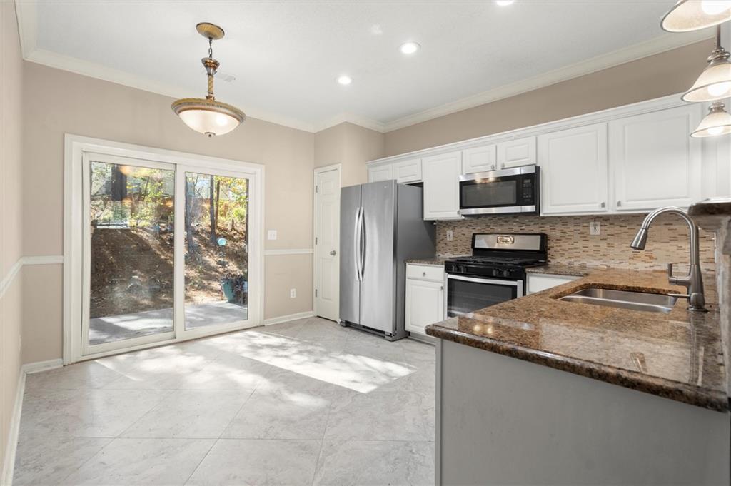 The Regency at Cambridge - Residential