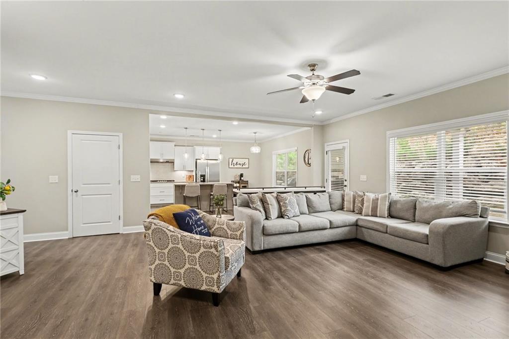 540 Glen Abbey Circle SE