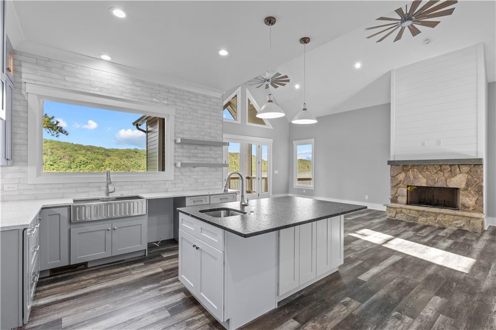 Lake Arrowhead - Residential