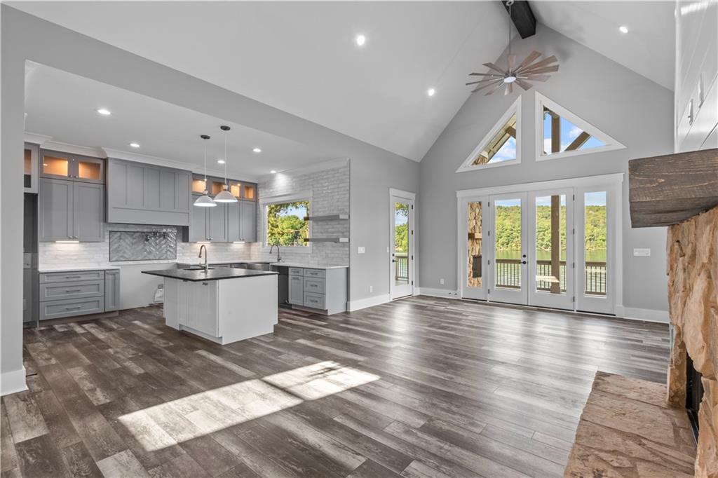 Lake Arrowhead - Residential