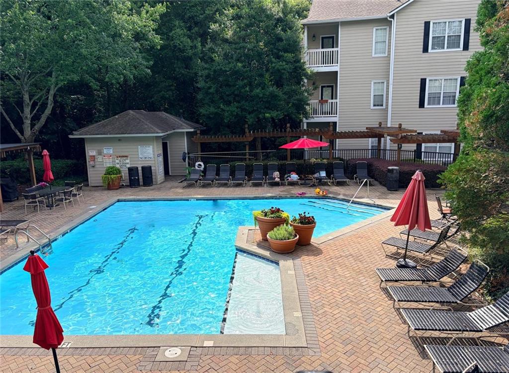 1250 Parkwood Circle SE 2302