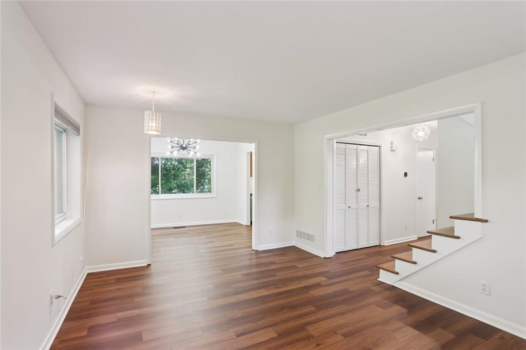 3282 Leslie Court Northeast Court NE