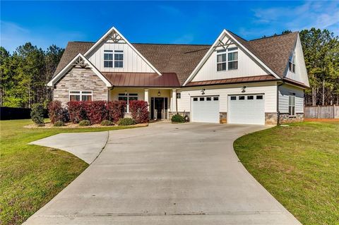 Homes For Sale - 120 Gadson Drive<br/> Fayetteville, GA 30214