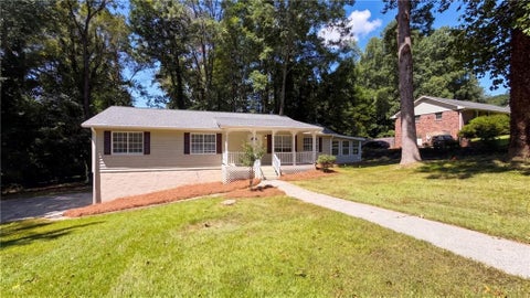 Homes For Sale - 368 Nottingham Way<br/> Marietta, GA 30064