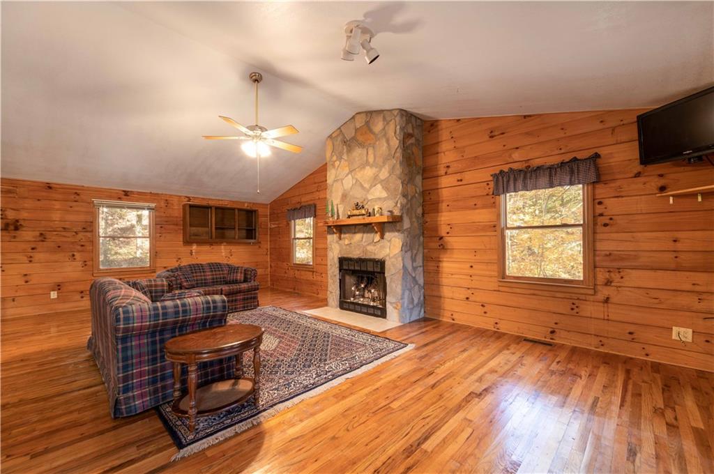 32 Walton Lane