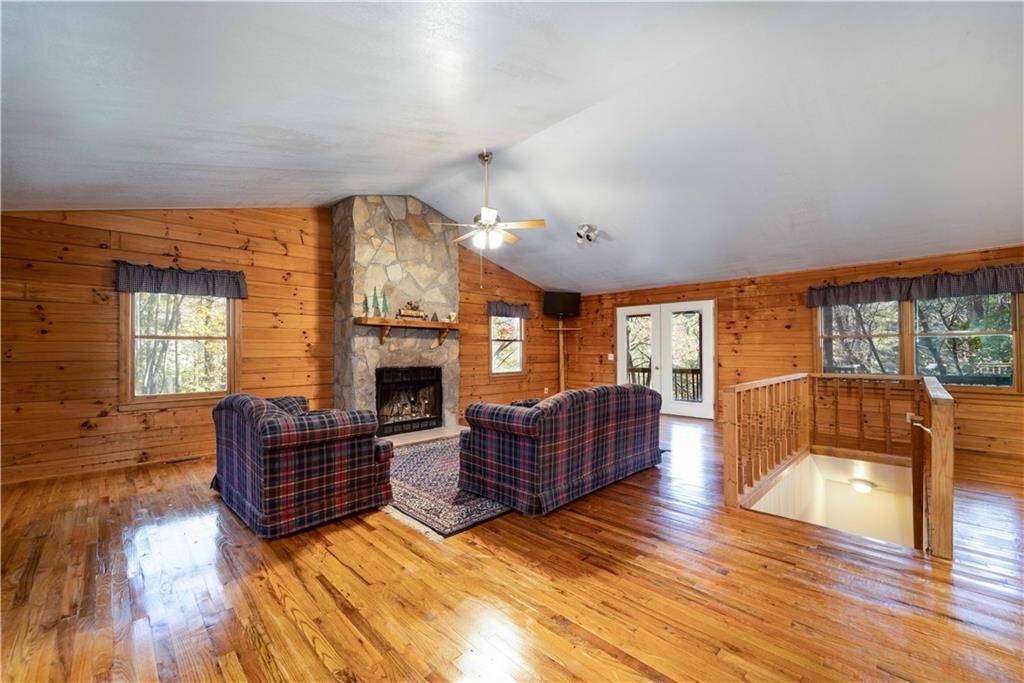 32 Walton Lane