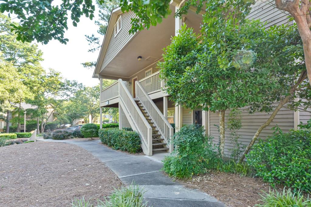 1904 Country Park Drive SE