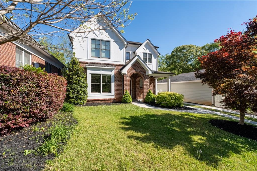 1464 Glenwood Avenue SE