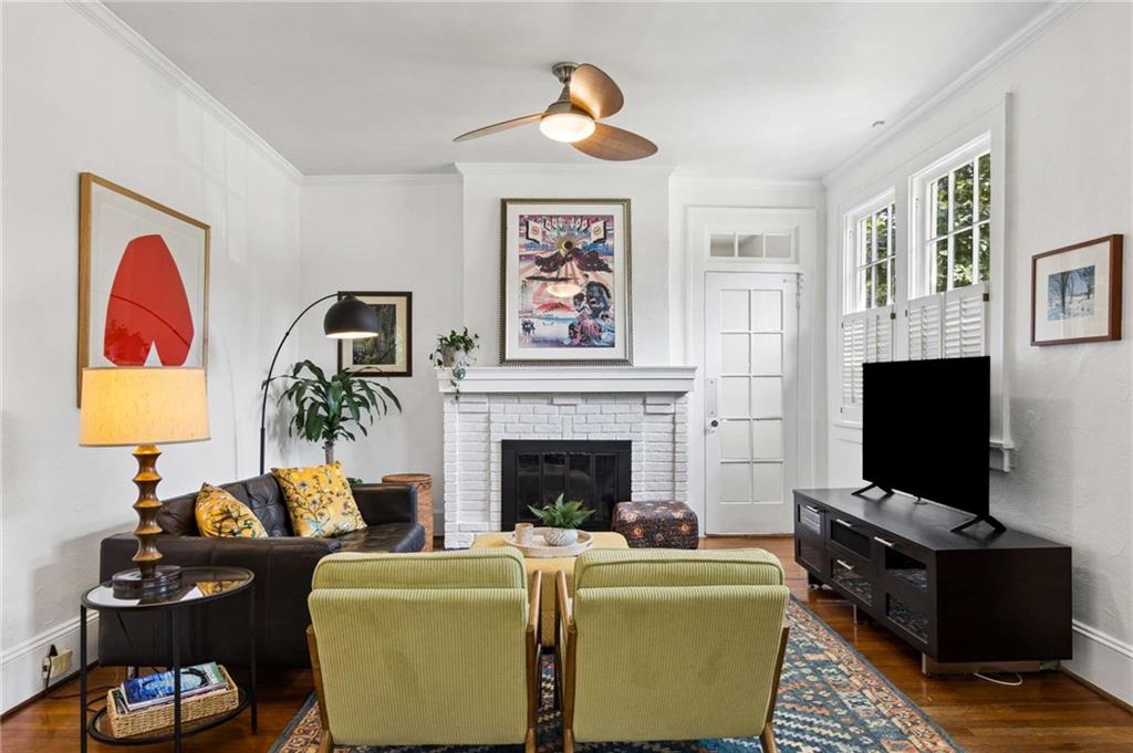 239 W Benson Street