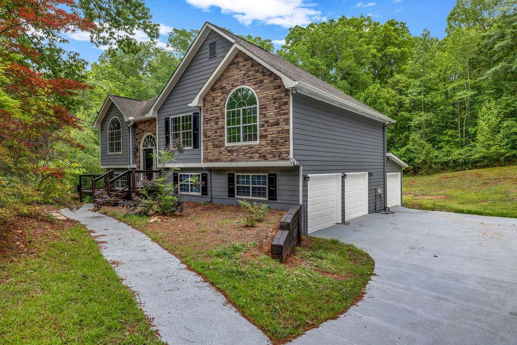 3232 Watson Mill Drive, Loganville, Georgia image 1