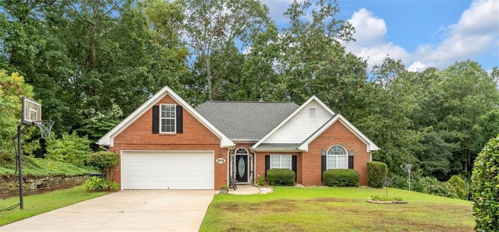 Charming Brick-Front Ranch in Peaceful Cul-de-Sac – No Rental Restrictions!
Welcome to this 4-bedroom, 2-bath vaulted ceiling ranch-style home with classic brick-front curb appeal, nestled in a quiet cul-de-sac. Enjoy spacious bedrooms, low-maintenance LVP flooring, and an upgraded kitchen with newer appliances, perfect for everyday living and entertaining.
This home features a newer roof, a long level driveway for plenty of parking, and a smart layout with an eat-in kitchen, breakfast bar and formal dining room. Outside, you’ll love the level front and back yards, offering easy-to-maintain outdoor spaces ideal for relaxing, gardening, or play. The fully fenced backyard is perfect for kids, pets and entertaining.
Extras include a Ring doorbell for added security, and all appliances stay, including the refrigerator, washer, and dryer.
With no rental restrictions, this move-in-ready home is ideal for both homeowners and investors. Don’t miss out—schedule your private showing today!
