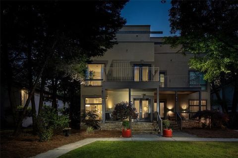 Photo of 866 Monroe Drive NE, Atlanta, GA 30308 (MLS # 7747496)
