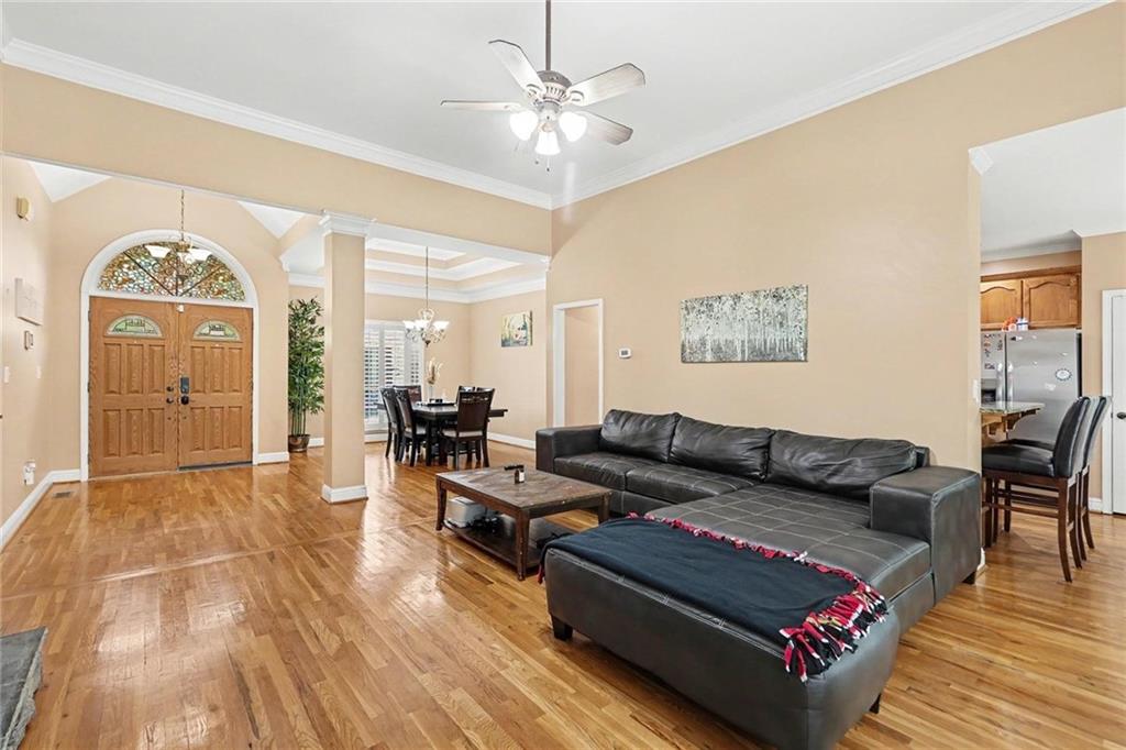 2020 Hubbard Court