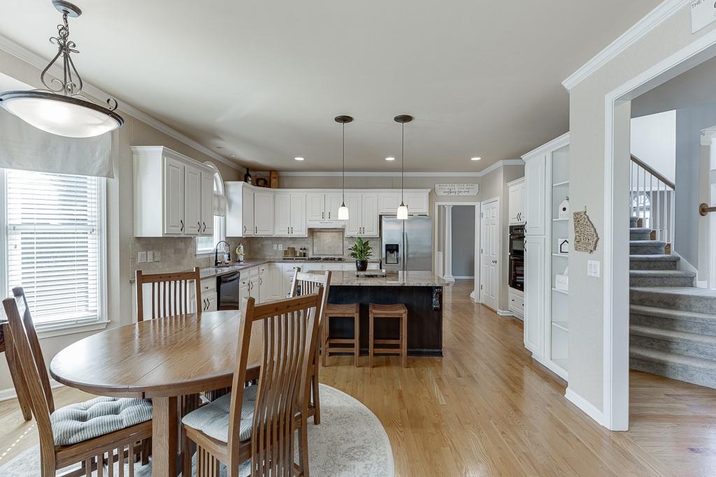 1315 Chattahoochee Run Drive, Suwanee, Georgia image 21