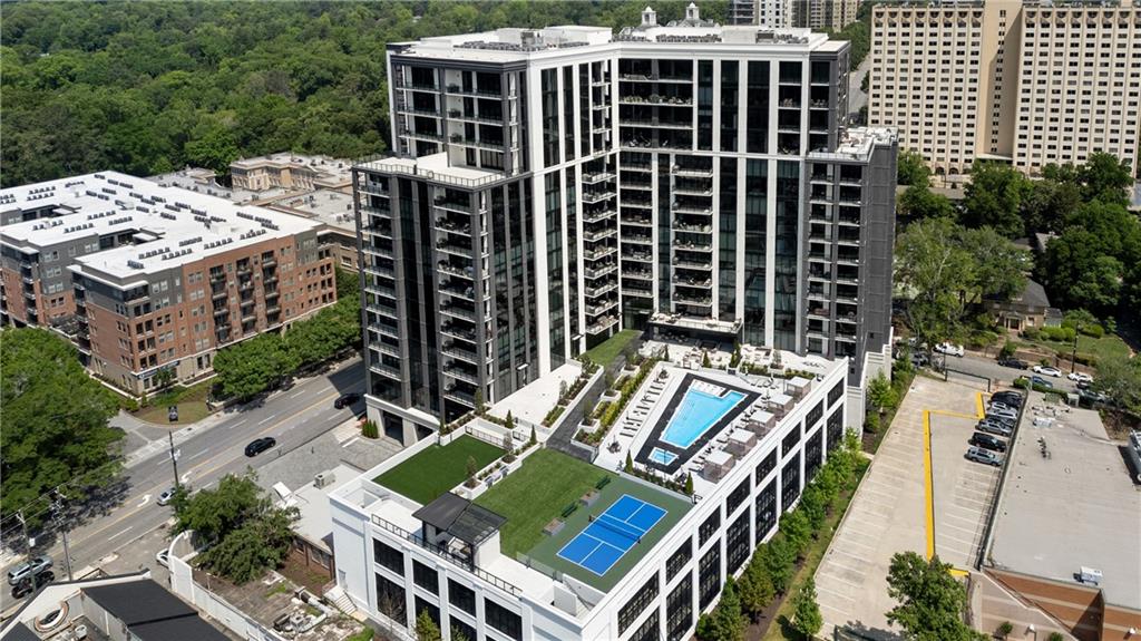 2425 Peachtree Road NE 902