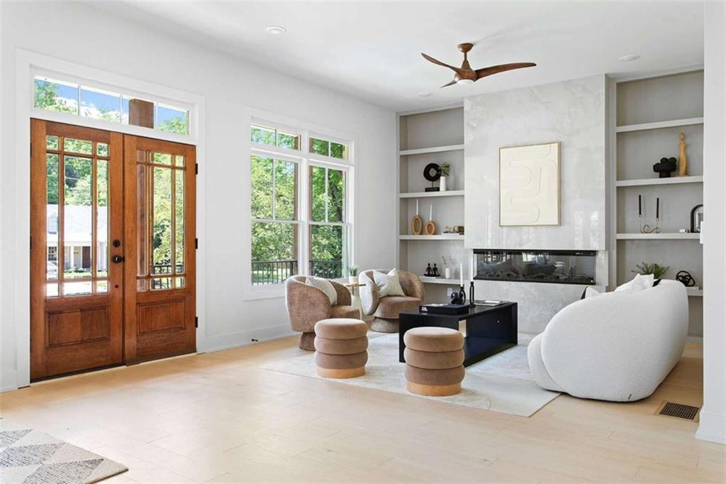 2808 Hosea L Williams Drive