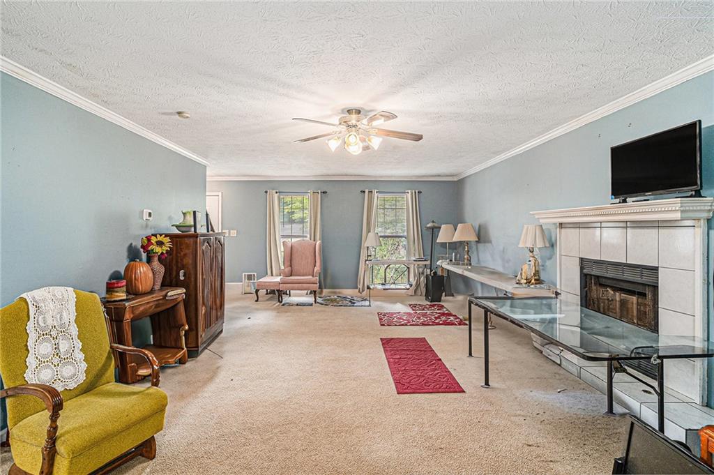 293 Country Lake Drive