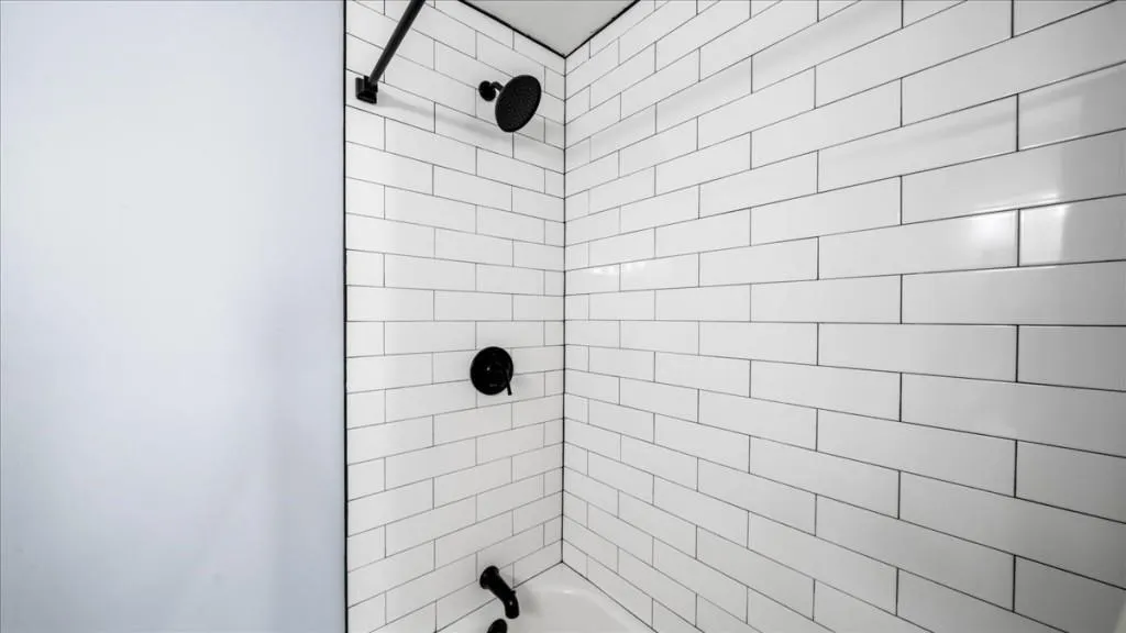 Doraville, Georgia 30340, United States, 2 Bedrooms Bedrooms, ,3 BathroomsBathrooms,Residential,Pending,118023