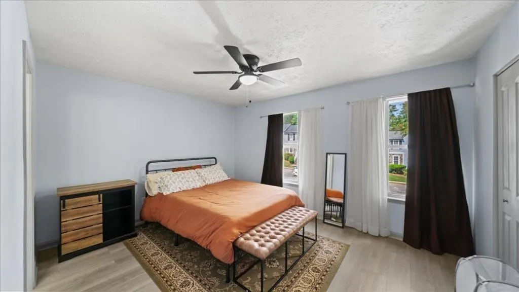 Doraville, Georgia 30340, United States, 2 Bedrooms Bedrooms, ,3 BathroomsBathrooms,Residential,Pending,118023