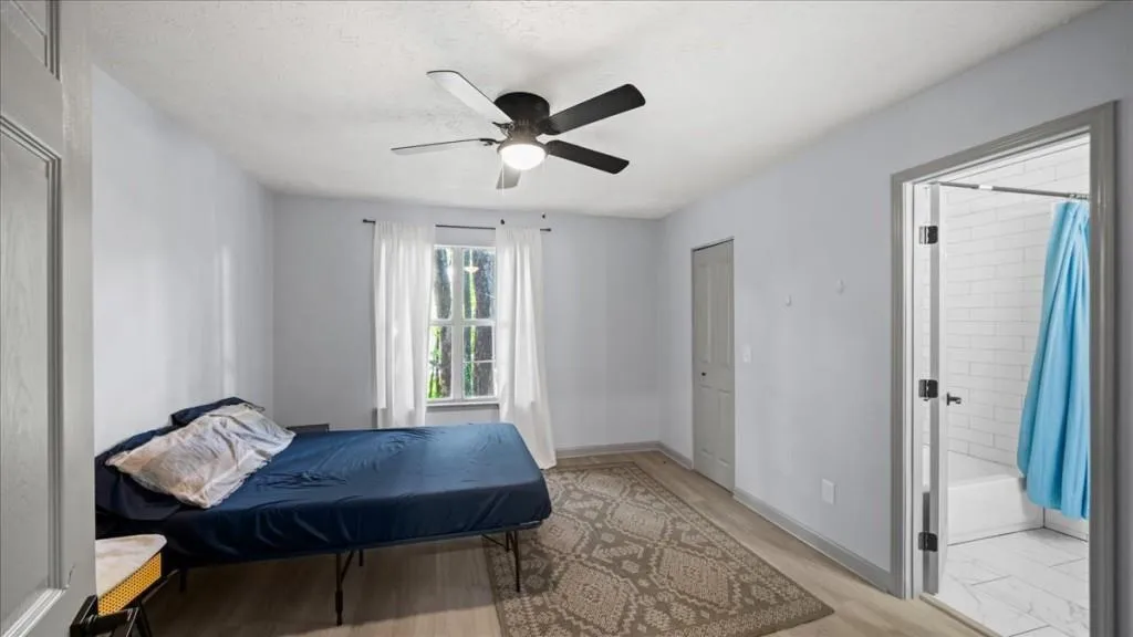 Doraville, Georgia 30340, United States, 2 Bedrooms Bedrooms, ,3 BathroomsBathrooms,Residential,Pending,118023