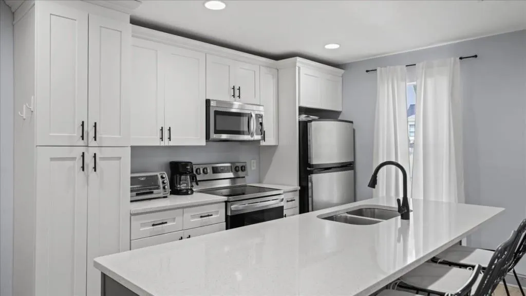 Doraville, Georgia 30340, United States, 2 Bedrooms Bedrooms, ,3 BathroomsBathrooms,Residential,Pending,118023