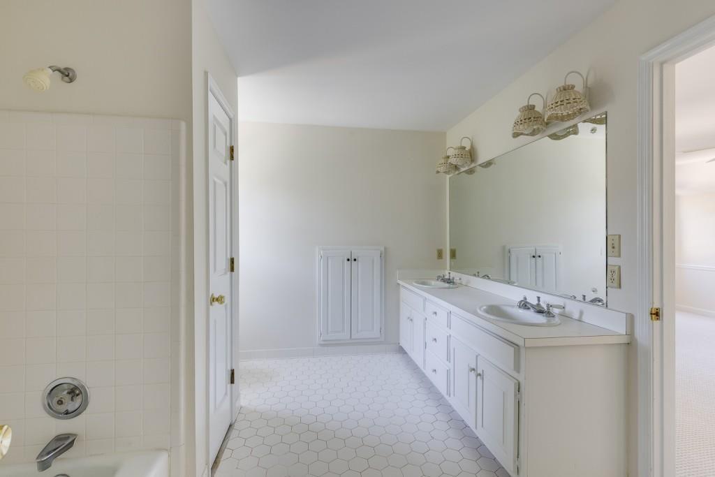 270 Grapevine Run, Sandy Springs, Georgia image 44