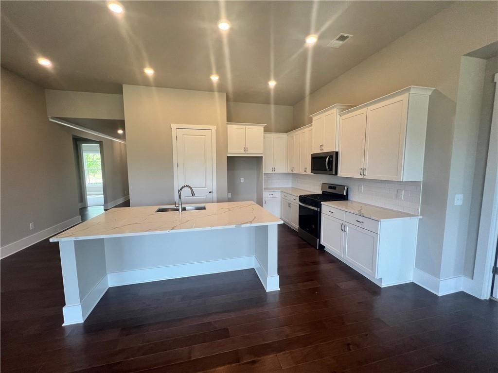 309 Willow Cove