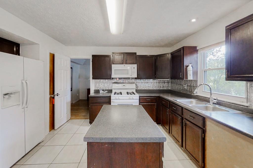4422 Wellington Terrace