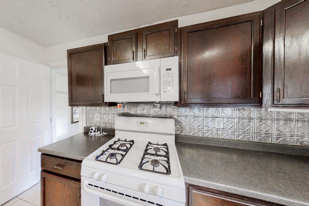 4422 Wellington Terrace